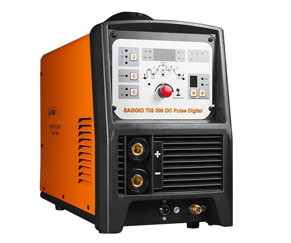 Сварочный инвертор FoxWeld SAGGIO TIG 300 DC PULSE DIGITAL